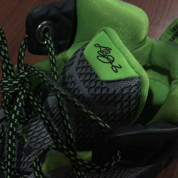 Nike Lebron Shoes 6.5Y great shape - Picture 3 of 4